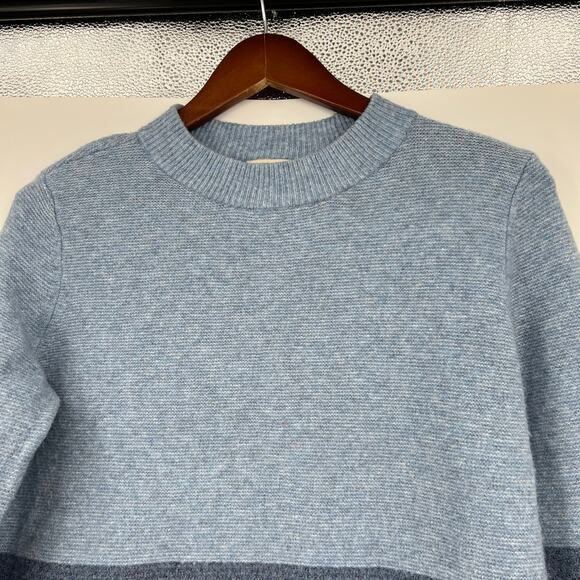 Talbots Blue Colorblock Pullover Knit long sleeve soft cozy Sweater size medium - Picture 4 of 7